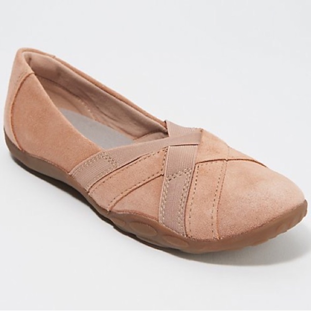 Clarks Haley Jay Ultimate Comfort Collection Shoes in Praline Suede - NWOT